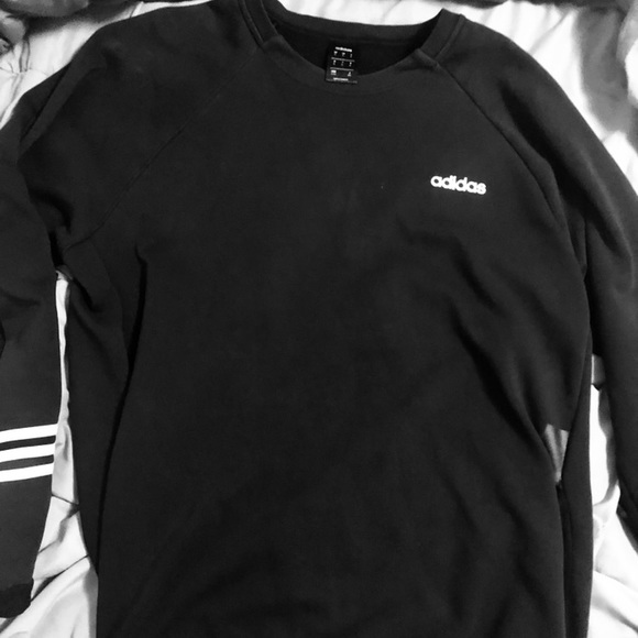 womans adidas sweatshirt